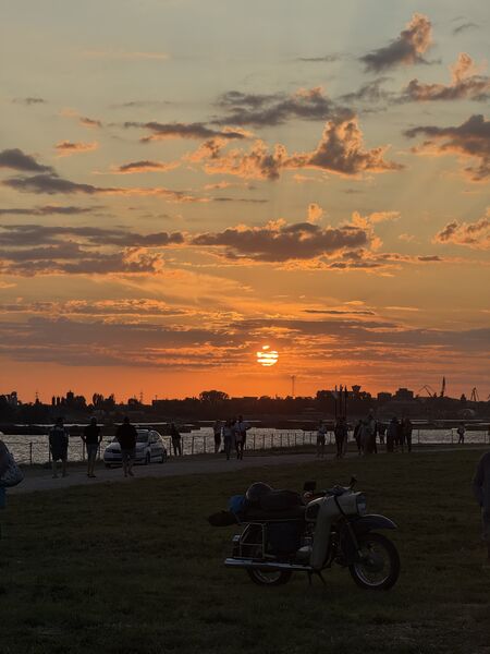 July Morning на река Дунав, Тутракан